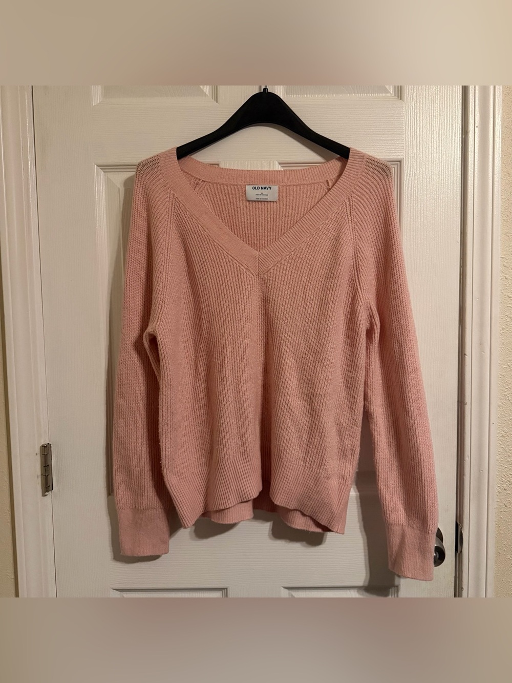 Old Navy Blush Pink V-Neck Ribbed Knit Sweater